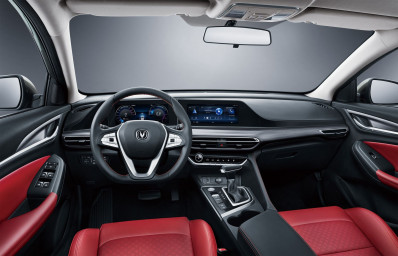 Новый автомобиль Changan Eado plus