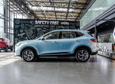 Автомобиль Mg Ehs
