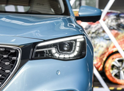 Автомобиль Mg Ehs