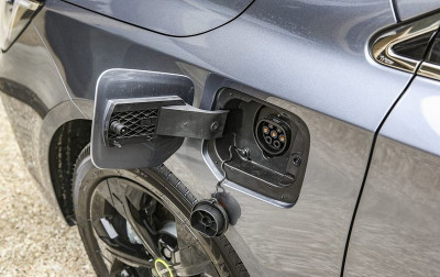 Автомобиль Roewe Ei6 max