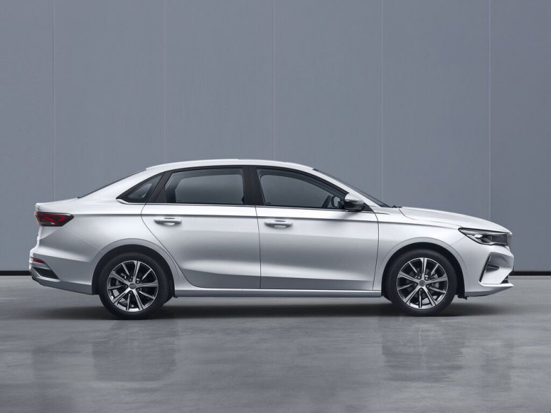 Автомобиль Geely Emgrand — 13