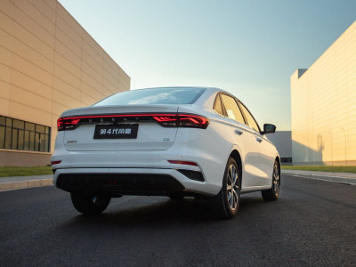 Автомобиль Geely Emgrand