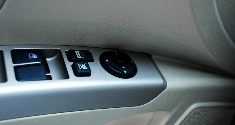 Автомобиль Geely Emgrand ec7 — 5