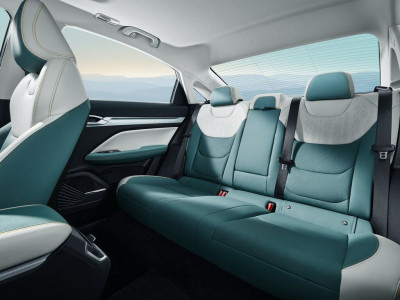 Новый автомобиль Geely Emgrand l hip