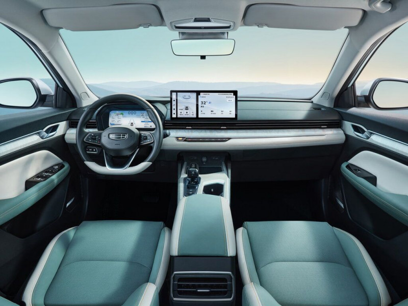 Новый автомобиль Geely Emgrand l hip — 10