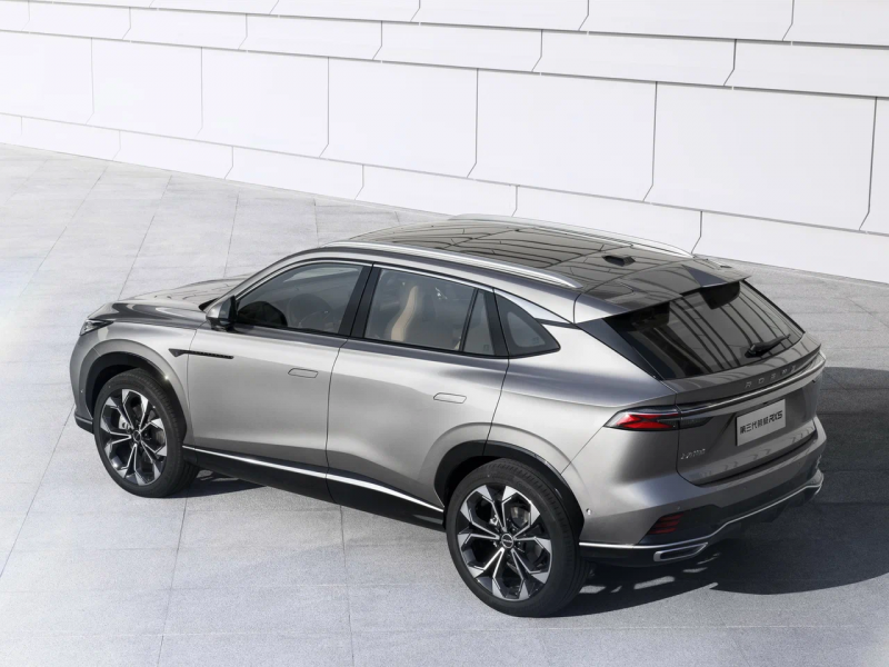 Новый автомобиль Roewe Erx5 — 5