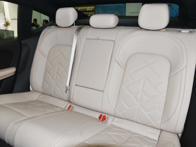 Новый автомобиль Nio Et5