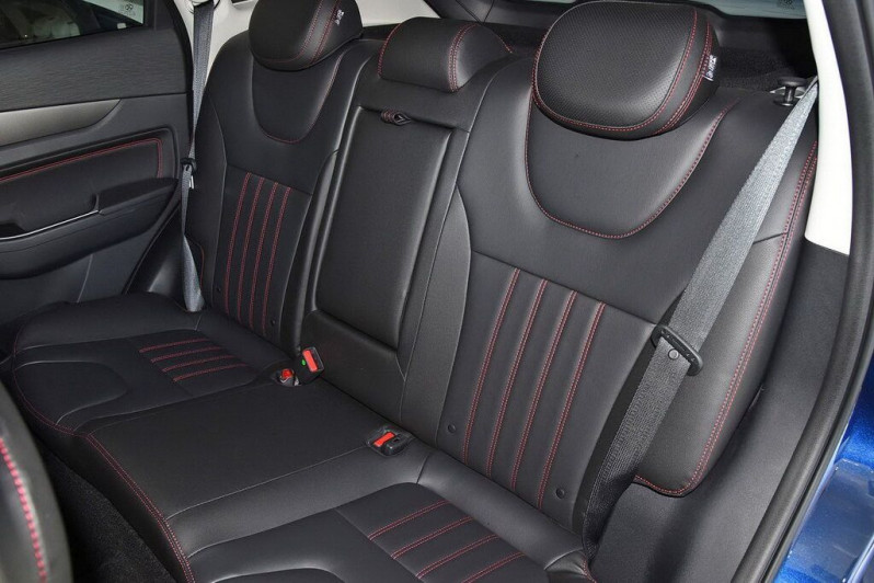 Автомобиль Baic group Ex3 — 9