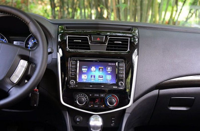 Автомобиль Dongfeng F600