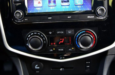 Автомобиль Dongfeng F600