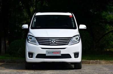 Автомобиль Dongfeng F600