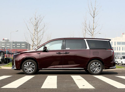 Новый автомобиль Saic maxus G90