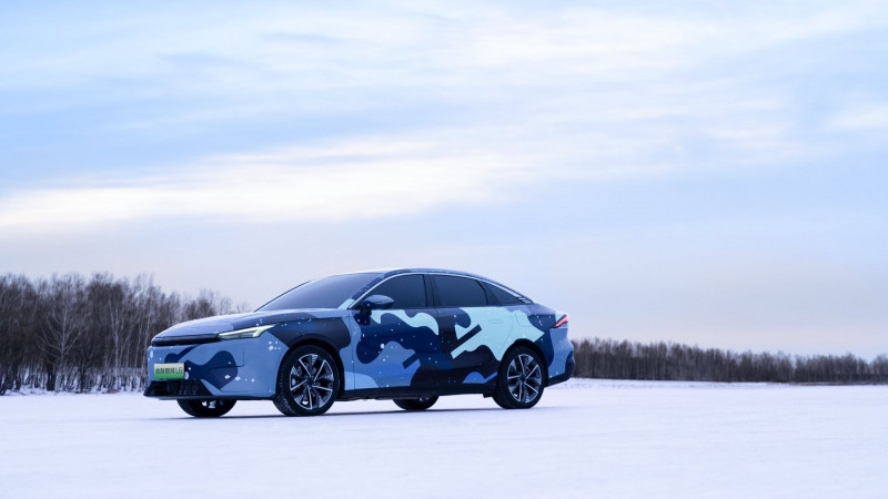 Новый автомобиль Geely Galaxy l6 — 10