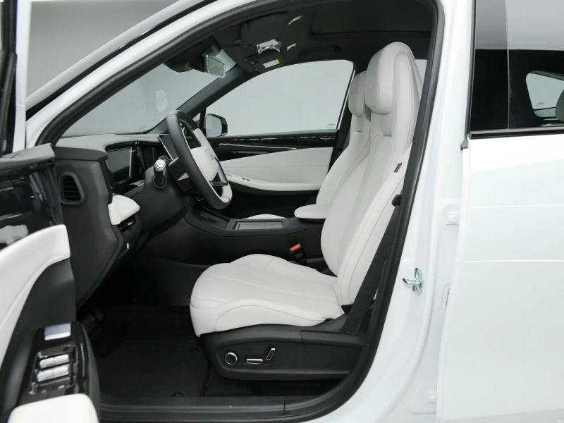 Новый автомобиль Geely Galaxy l7 — 16