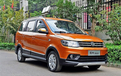 Автомобиль Dongfeng Glory 360