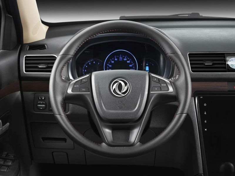 Автомобиль Dongfeng Glory 370 — 11