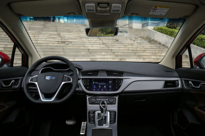 Автомобиль Geely Gs