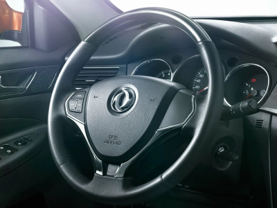 Автомобиль Dongfeng H30 cross