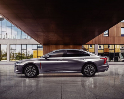 Новый автомобиль Hongqi H5