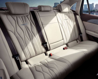 Новый автомобиль Hongqi H5