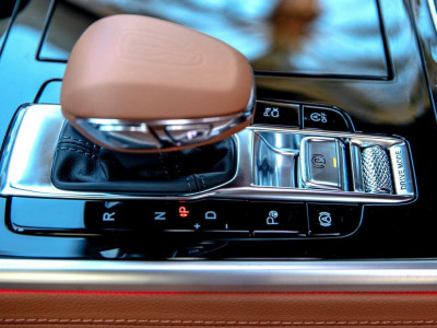 Новый автомобиль Hongqi H9