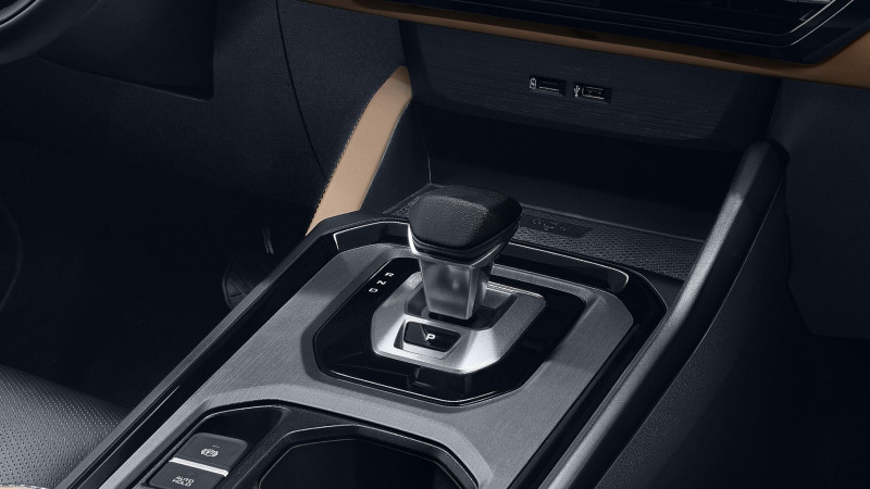 Новый автомобиль Geely Haoyue pro — 20