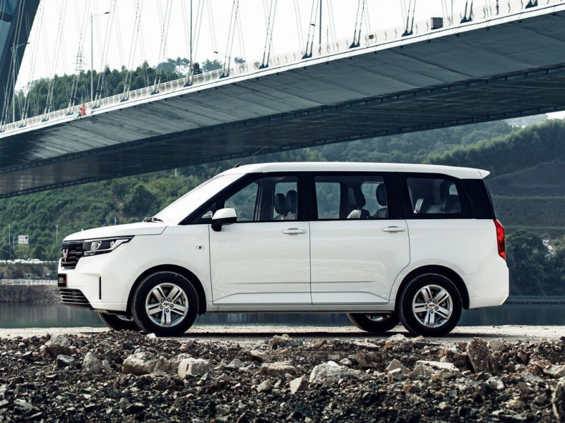Новый автомобиль Wuling Hongguang plus — 16