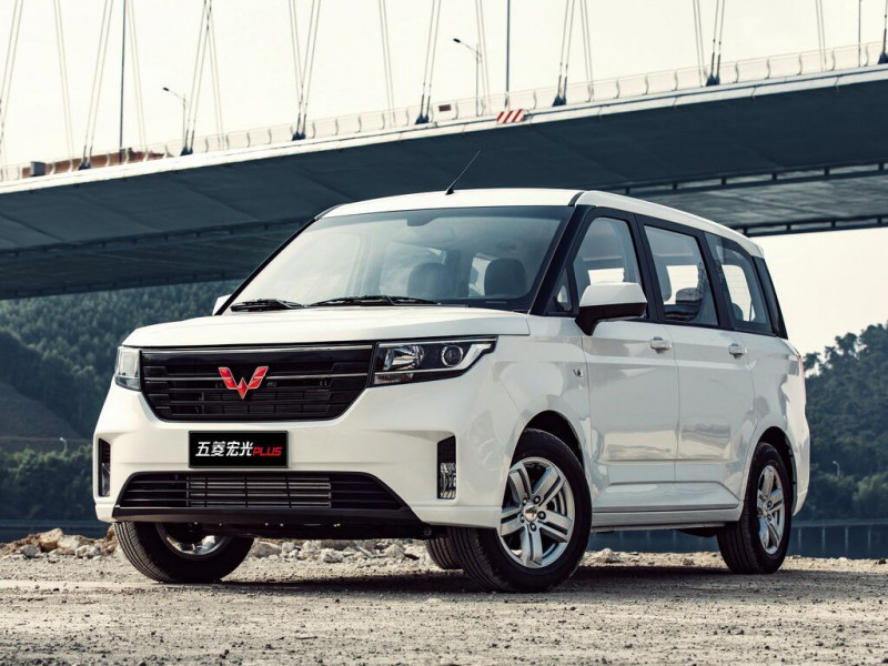 Новый автомобиль Wuling Hongguang plus — 10