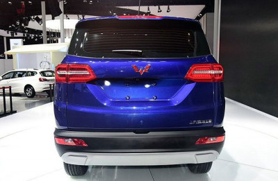Новый автомобиль Wuling Hongguang s3