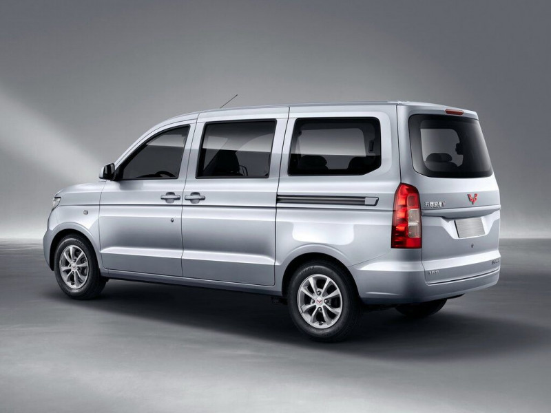 Новый автомобиль Wuling Hongguang v — 16