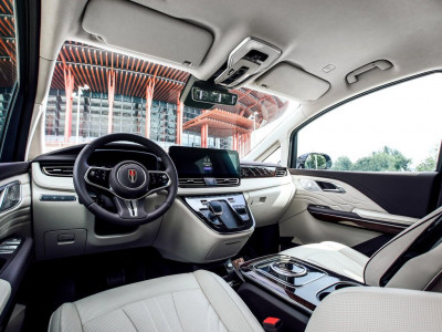 Новый автомобиль Hongqi Hq9