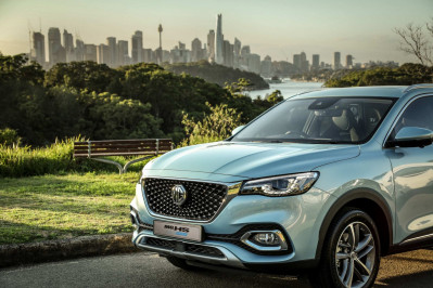 Автомобиль Mg Hs