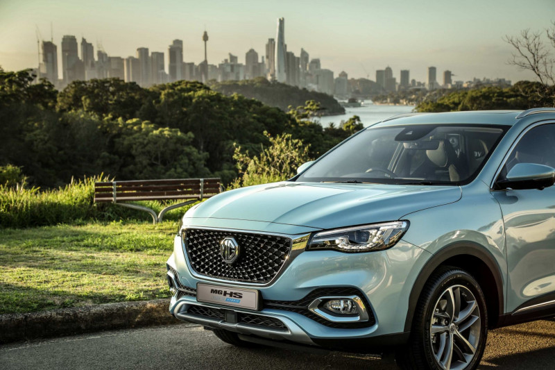 Автомобиль Mg Hs — 12