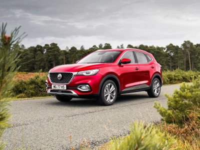 Автомобиль Mg Hs