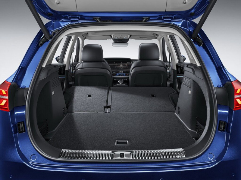 Новый автомобиль Hongqi Hs5 — 13