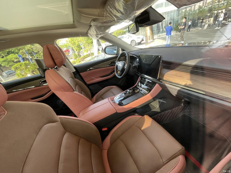 Новый автомобиль Skyworth Ht-i — 10