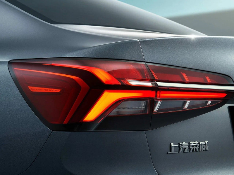 Автомобиль Roewe I5 gt new — 13