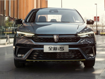 Автомобиль Roewe I5 gt new