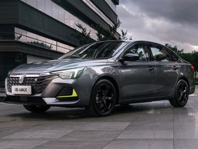 Автомобиль Roewe I6 max