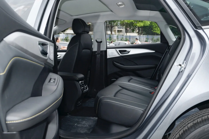 Новый автомобиль Roewe I6 max ev — 21