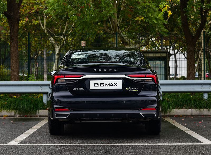 Новый автомобиль Roewe I6 max ev — 8