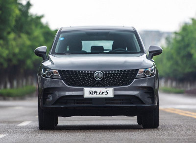 Автомобиль Dongfeng Ix5