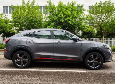 Автомобиль Dongfeng Ix5