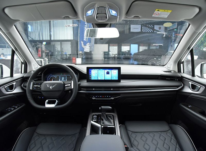 Новый автомобиль Wuling Jiachen — 13