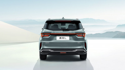 Новый автомобиль Geely Jiaji l