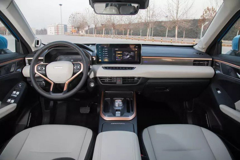 Автомобиль Haval Jolion — 16