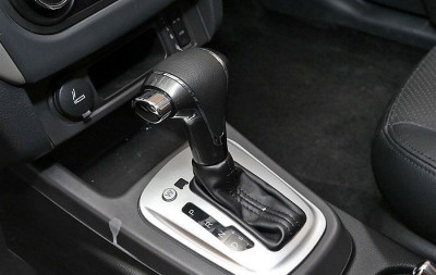 Автомобиль Dongfeng Joyear s50