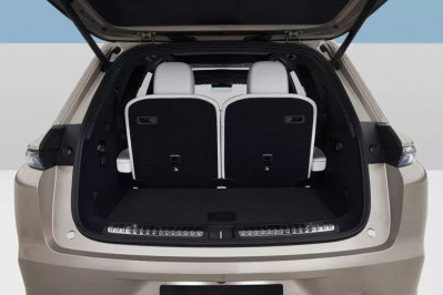 Новый автомобиль Li auto L8