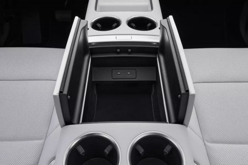 Новый автомобиль Li auto L8 — 9