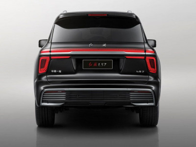 Новый автомобиль Hongqi Ls7